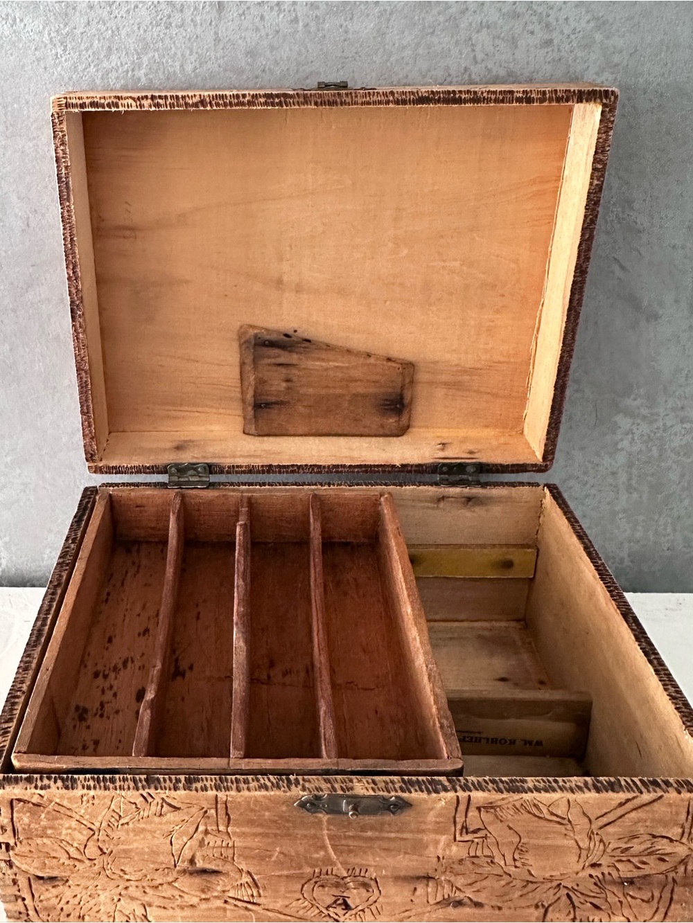Antique Endwell Cigar Box Union Made Louisville KY. ENGRAVED PYRO